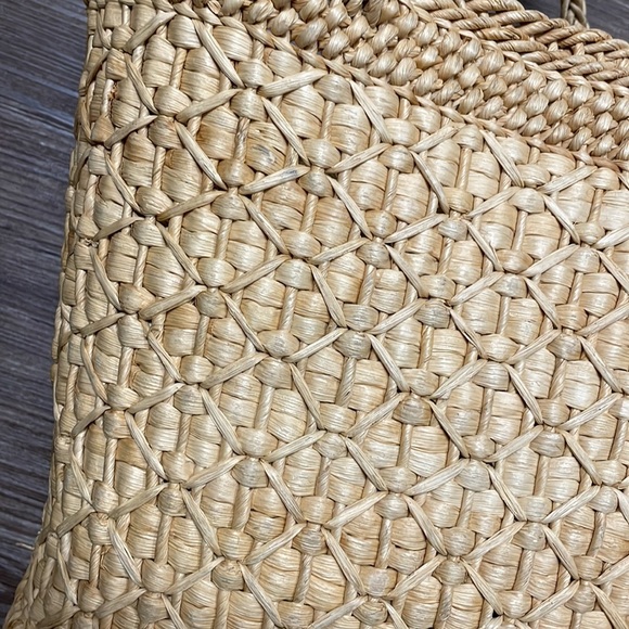 Handwoven Straw Shopper Bag - Picture 2 of 7